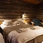 Villa Tolonen A Beautiful Log By The River *
