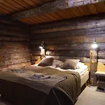 Tolonen A Beautiful Log By The River Villa *