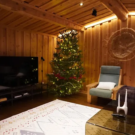 Tolonen A Beautiful Log By The River Вилла