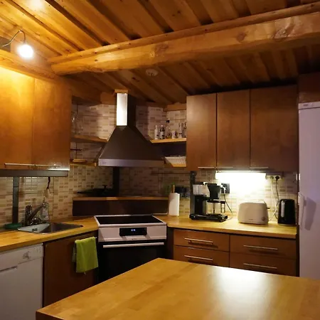 Вилла Tolonen A Beautiful Log By The River