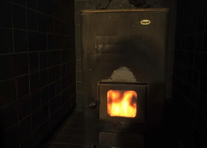 Tolonen A Beautiful Log By The River * Ивало