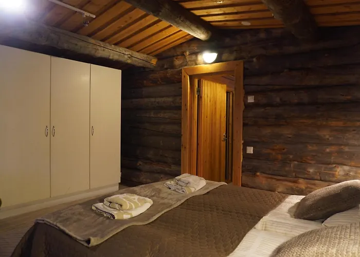 Tolonen A Beautiful Log By The River Вилла *