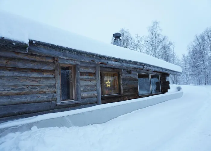 Вилла Tolonen A Beautiful Log By The River