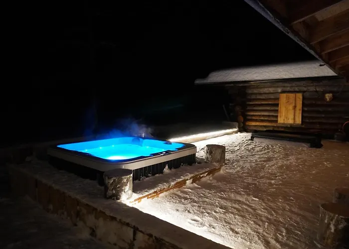 Вилла Tolonen A Beautiful Log By The River *