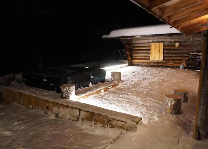 Tolonen A Beautiful Log By The River Вилла *