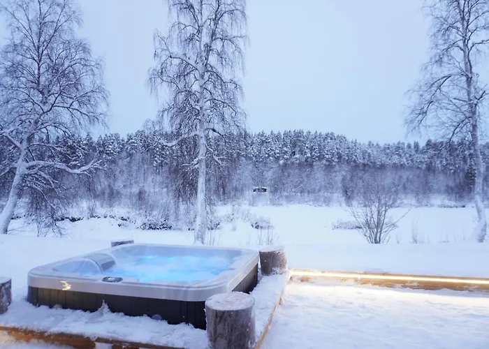 Tolonen A Beautiful Log By The River Вилла *